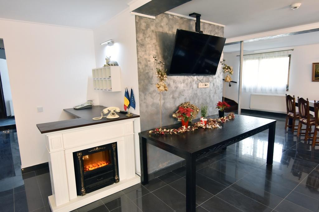 Pensiunea Casa Elena Agnita Ngoại thất bức ảnh